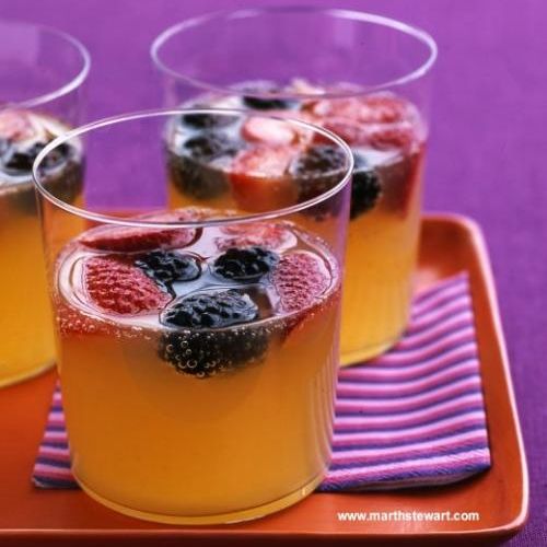 Pineapple-Berry Fizz